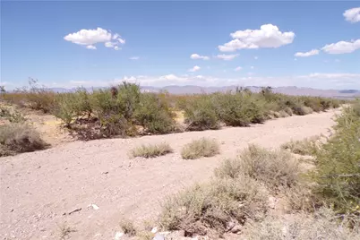 306-50-014D W Bolsa Drive, Golden Valley, AZ 86413 - Photo 29