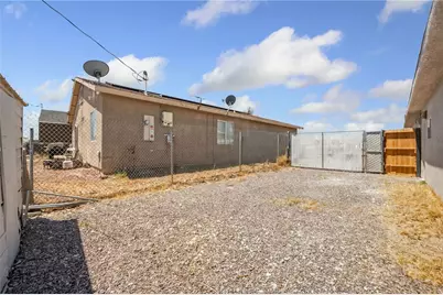 1800 Granada Drive, Bullhead City, AZ 86442 - Photo 7
