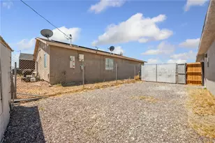 1800 Granada Dr, Bullhead City, AZ 86442 - Photo 7