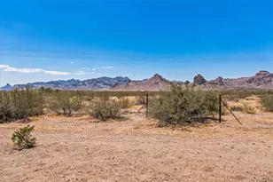 2177 S Estrella Rd, Golden Valley, AZ 86413 - Photo 29