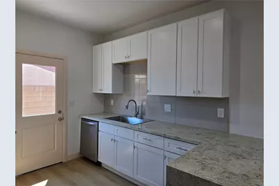 370 Riverfront Dr #2, Bullhead City, AZ 86442 - Photo 9