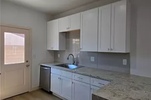 370 Riverfront Dr, Bullhead City, AZ 86442 - Photo 9