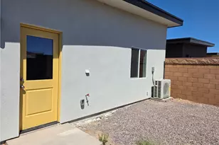 370 Riverfront Dr, Bullhead City, AZ 86442 - Photo 19