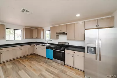 3670 E Devlin Avenue, Kingman, AZ 86409 - Photo 7