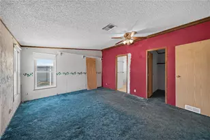 5576 Crystal Dr, Golden Valley, AZ 86413 - Photo 17