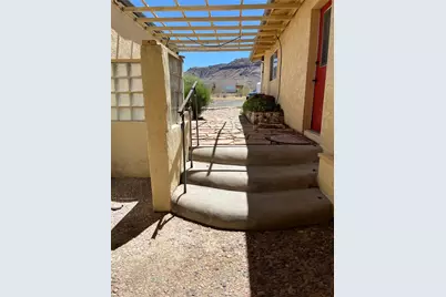 3661 W Abrigo Drive, Golden Valley, AZ 86413 - Photo 1