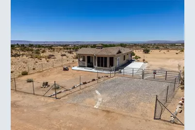 3869 N Alpine Road, Golden Valley, AZ 86413 - Photo 37