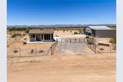 3869 N Alpine Road, Golden Valley, AZ 86413 - Photo 1