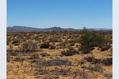 13564 N Aladdin Drive, Dolan Springs, AZ 86441 - Photo 3