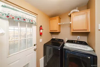 8356 W Cordelia, White Hills, AZ 86445 - Photo 17