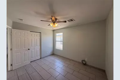 2014 Gates Avenue #B, Kingman, AZ 86401 - Photo 5