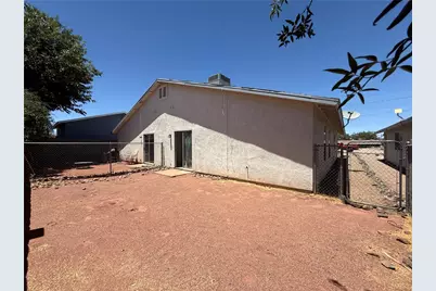 2014 Gates Avenue #B, Kingman, AZ 86401 - Photo 7