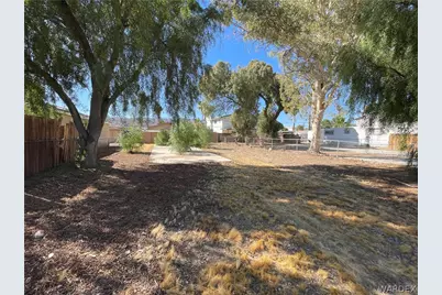 194 Tanglewood Lane, Bullhead City, AZ 86442 - Photo 13