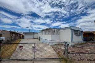 987 Harbor Dr, Bullhead City, AZ 86442 - Photo 3