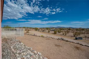 16876 S Lawton Rd, Yucca, AZ 86438 - Photo 9