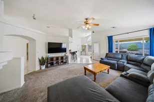 2876 Winchester Rd, Bullhead City, AZ 86442 - Photo 11