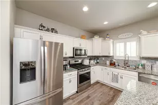 4818 E Lazy River Rd, Kingman, AZ 86401 - Photo 9