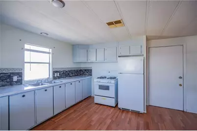 1946 Monterey Drive, Bullhead City, AZ 86442 - Photo 17