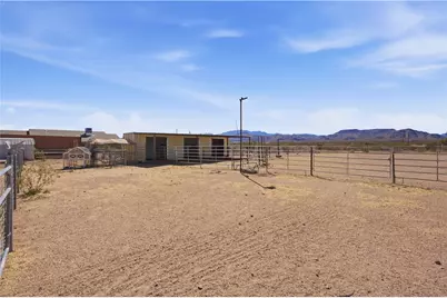 2859 W Malibu Road, Golden Valley, AZ 86413 - Photo 15