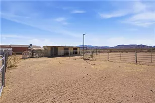 2859 W Malibu Rd, Golden Valley, AZ 86413 - Photo 15