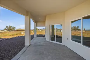 10037 N Larkspur Dr, Kingman, AZ 86401 - Photo 27