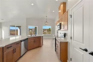 10037 N Larkspur Dr, Kingman, AZ 86401 - Photo 15