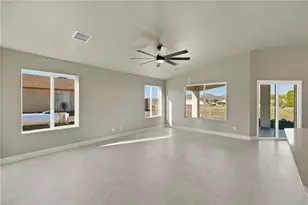 10037 N Larkspur Dr, Kingman, AZ 86401 - Photo 9