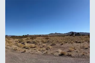 8668 N Desert View Drive, Kingman, AZ 86401 - Photo 1