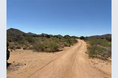 5221 E Crystal Springs Road, Yucca, AZ 86438 - Photo 25