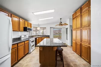 1933 Riverside Drive, Bullhead City, AZ 86442 - Photo 17