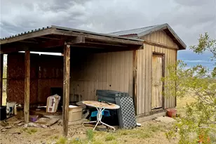 10757 N Sacramento Ln, Dolan Springs, AZ 86441 - Photo 11