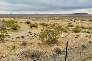 10757 N Sacramento Ln, Dolan Springs, AZ 86441 - Photo 17