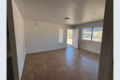 2700 W Shauna Drive, Golden Valley, AZ 86413 - Photo 15
