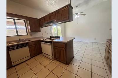 2030 Pacific Avenue, Kingman, AZ 86401 - Photo 17