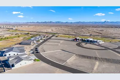 2424 E Calle Sevilla, Fort Mohave, AZ 86426 - Photo 3