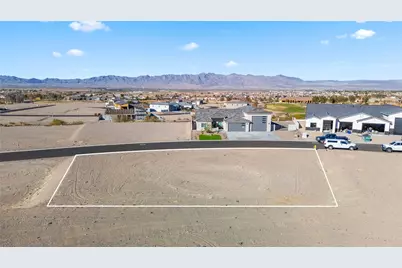 2424 E Calle Sevilla, Fort Mohave, AZ 86426 - Photo 1