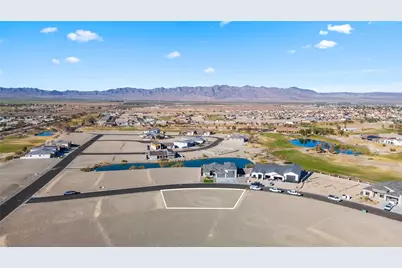 2424 E Calle Sevilla, Fort Mohave, AZ 86426 - Photo 5