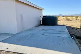 1694 S Elgin Rd, Golden Valley, AZ 86413 - Photo 31