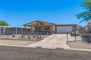 858 Stahlman Dr, Bullhead City, AZ 86442 - Photo 1
