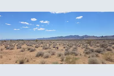 306-26-005C W Bolsa, Golden Valley, AZ 86413 - Photo 3