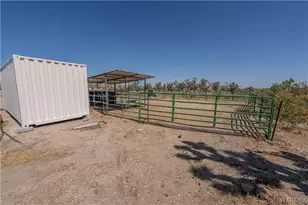 26012 N Hummingbird Ln, Meadview, AZ 86444 - Photo 7