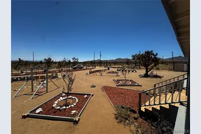 18773 N Queen Drive, Dolan Springs, AZ 86441 - Photo 3