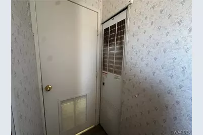 18773 N Queen Drive, Dolan Springs, AZ 86441 - Photo 11