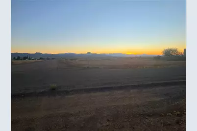 10368 N Mano Street, Kingman, AZ 86401 - Photo 11