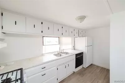 3800 N San Pedro Road, Golden Valley, AZ 86413 - Photo 21