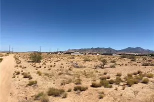 311-04-333 Apache, Kingman, AZ 86401 - Photo 1