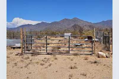 3255 S Arapaho Drive, Yucca, AZ 86438 - Photo 5