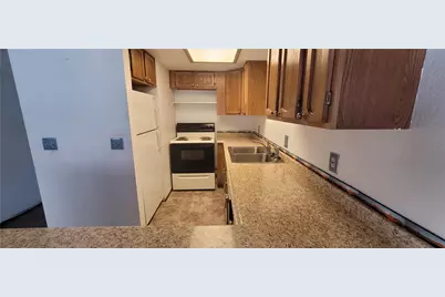 454 Riverfront Drive #104, Bullhead City, AZ 86442 - Photo 5