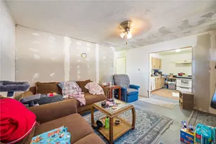 3563 E Warbler Ln, Kingman, AZ 86409 - Photo 11