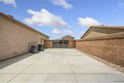 1750 Greenfield Drive, Bullhead City, AZ 86442 - Photo 7